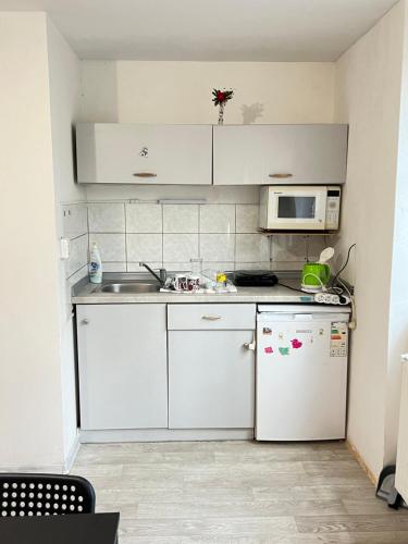 2 bedrooms, 5 beds