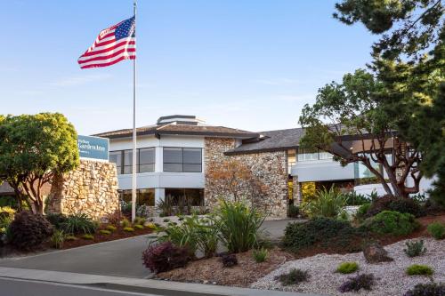 . Hilton Garden Inn Monterey