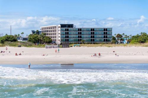 La Quinta by Wyndham Cocoa Beach Oceanfront - image 11