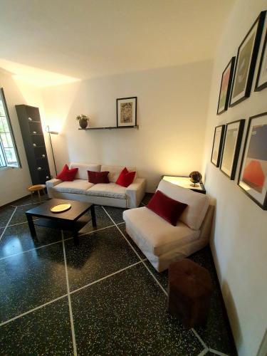 Spacious three-room apartment in Saragozza, Boloňa (fotografie 2)