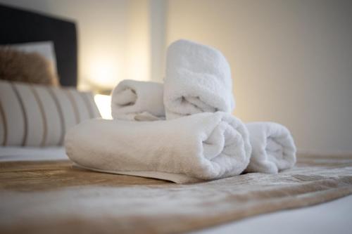 Zephyr 3-Bedroom Apartment in Athens - image 12