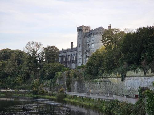 B&B Kilkenny - Penthouse Apartment - Bed and Breakfast Kilkenny