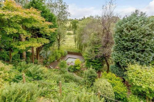 Stunning 4-Bed House in Wetherby near York