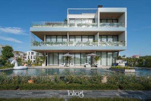 Tahagi Villa Tuan Chau Ha Long by HOFs - 숙소 외관