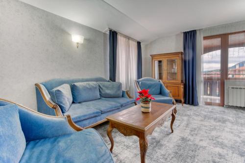 VIP Family Suite with Balcony image 6