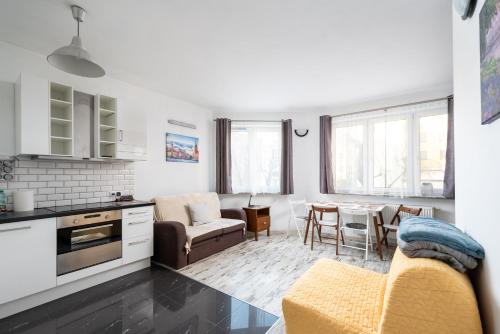 Park Praski 2-Bedroom Apartment by BookingHost, Varsovia