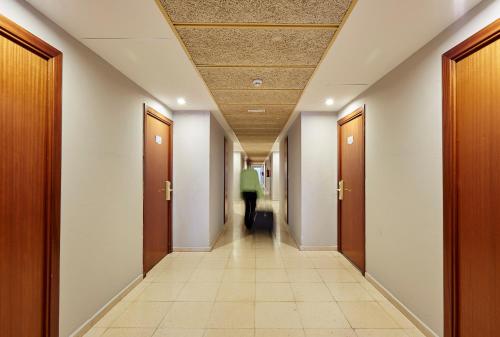 Hotel Surf Mar - image 6