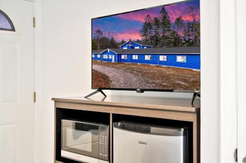 The Blue Anchor Unit #8 in Houghton Lake, USA