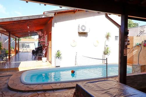 Rubi casa de temporada com piscina aquecida e área gourmet