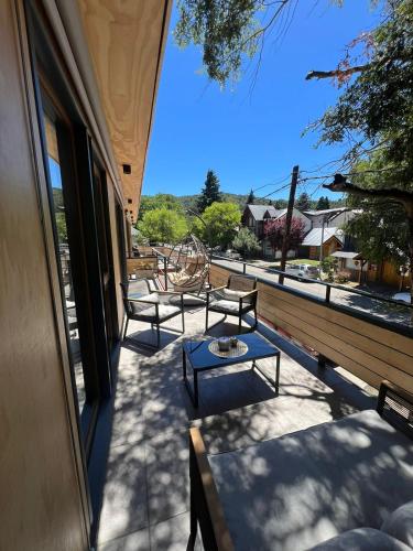 balkon/taras, Departamento muy cálido y luminoso, 2 ambientes con amplio balcón, 3PAX (8V4) (Departamento muy calido y luminoso, 2 ambientes con amplio balcon, 3PAX (8V4)) in San Martin De Los Andes