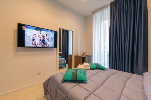 FRAN CITY SUITE
