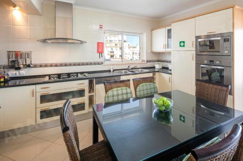 Maio Apartment - image 4