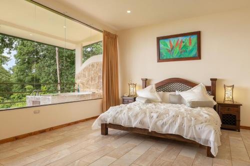 520811891 Issimo Suites (Adults Only)