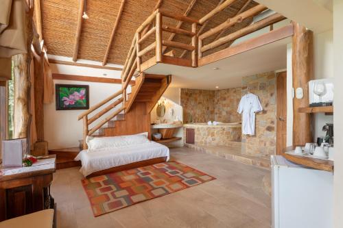 520812900 Issimo Suites (Adults Only)
