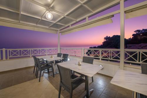 Nefeli Beach - living by the sea - image 14