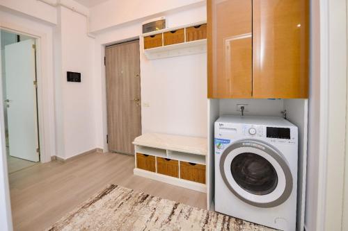 Bucharest Apartment - Private Parking