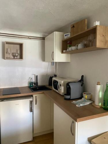 Weingut Martinshof in สคเวซัท