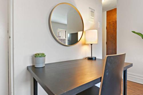 Lively & Fully Furnished 1BR Apartment - Kenwood 408, Chicago (zdjęcie 5)