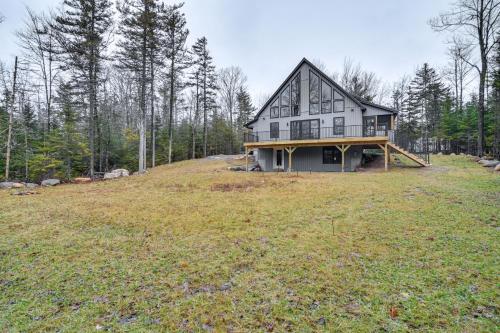 Mountain-View Bethel Cabin Game Room and Deck