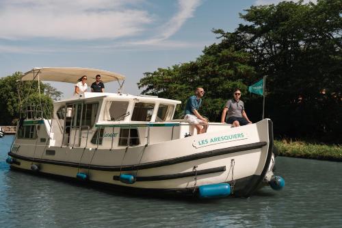 Pénichettes itinérantes sans permis - Locaboat - Hôtel - Lattes