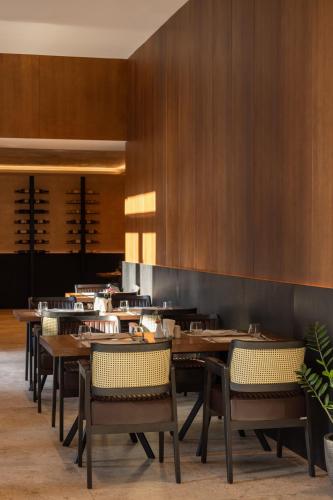 Ресторан, Mercure Prishtina City in Приштина
