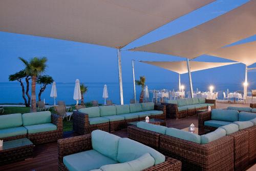 ผับ/เลาจน์, Pernera Beach Hotel in โพรทาราส
