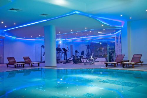 Pernera Beach Hotel - image 5