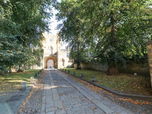Sutton Newbold Cottage Sutton Newbold Cottage