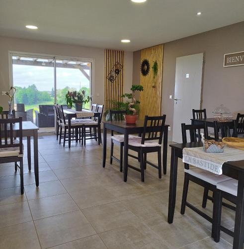 Jídlo a nápoje, La Sarlamandre, Chambres et table d'Hôtes (La Sarlamandre, Chambres et table d'Hotes) in Marcillac-Saint-Quentin