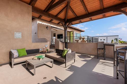 Oceanview Rooftop Patio - Walk To The Beach & Park