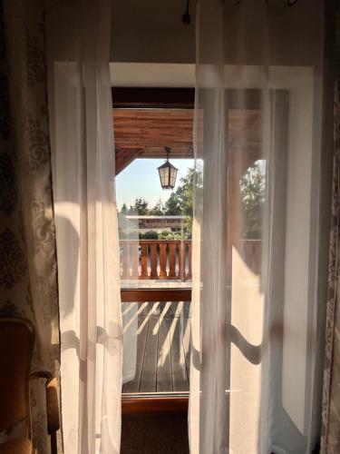 Létesítmények, Dwór Sulejów (Dwor Sulejow) in Tluszcz