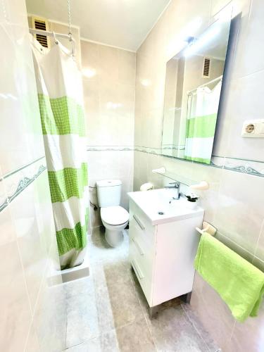 Elegant Studio with Sea View in Benalmádena - 30 m² - image 4
