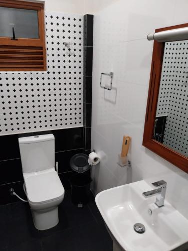 Hiru Hotel