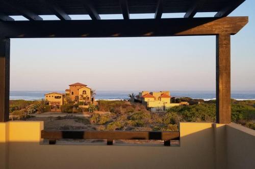 Casa Bella Cerritos, 3 bed home, Pool, Ocean View