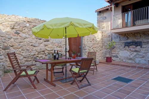 Casa Del Ingles - Luxury Private Village & Pool in Rural Valley