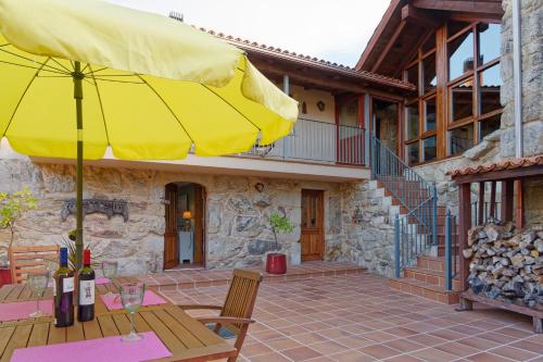 Casa Del Ingles - Luxury Private Village & Pool in Rural Valley