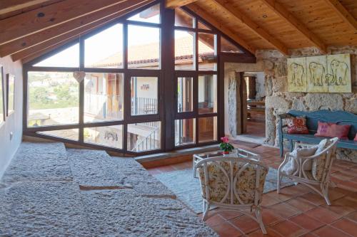 Casa Del Ingles - Luxury Private Village & Pool in Rural Valley