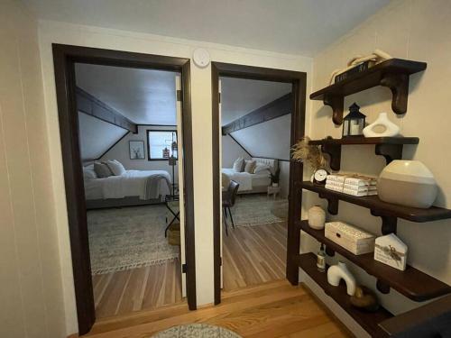 Cozy Poconos retreat on Bushkill Creek w/ Firepit! in East Stroudsburg, USA