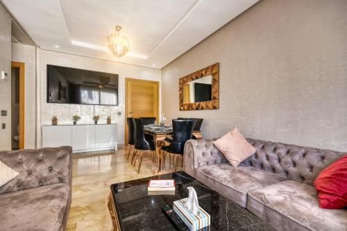 Chic & Comfy Apartment in Agadir Center 4