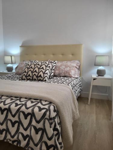 3BR Top Floor Apartment Vialia La Unión Metro, Málaga (photo 11)