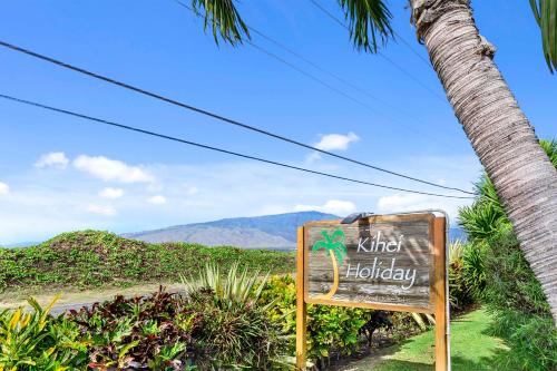 Kihei Holiday 215 - a Charming 2BR, 1BA Condo, AC