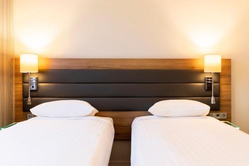 Moxy Aberdeen Airport