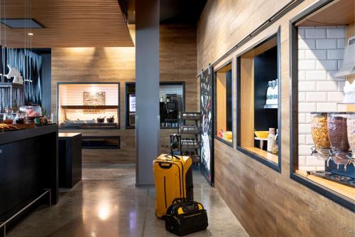 Moxy Aberdeen Airport