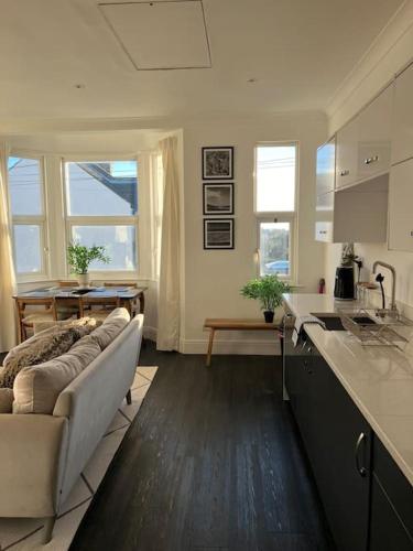 Hill Grove 2 Bedroom Apartment - Essex