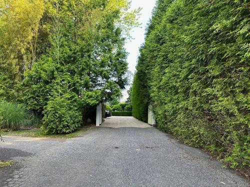 Quiet Luxury in the Heart of the Hamptons in Bridgehampton, USA