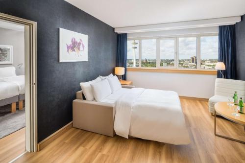1 queen bed