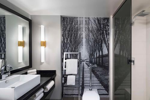 The Starling Atlanta Midtown, Curio Collection by Hilton