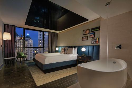 The Starling Atlanta Midtown, Curio Collection by Hilton