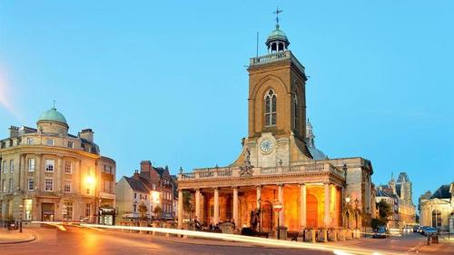 Northampton Central Oasis, Northampton