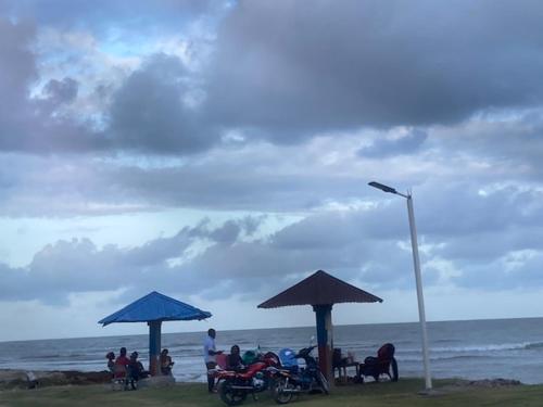 Ocean Breeze Hotel & Restaurant in Dessalines